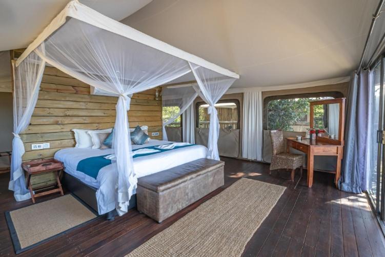 Jackalberry Chobe Hotel Kasane Exterior photo